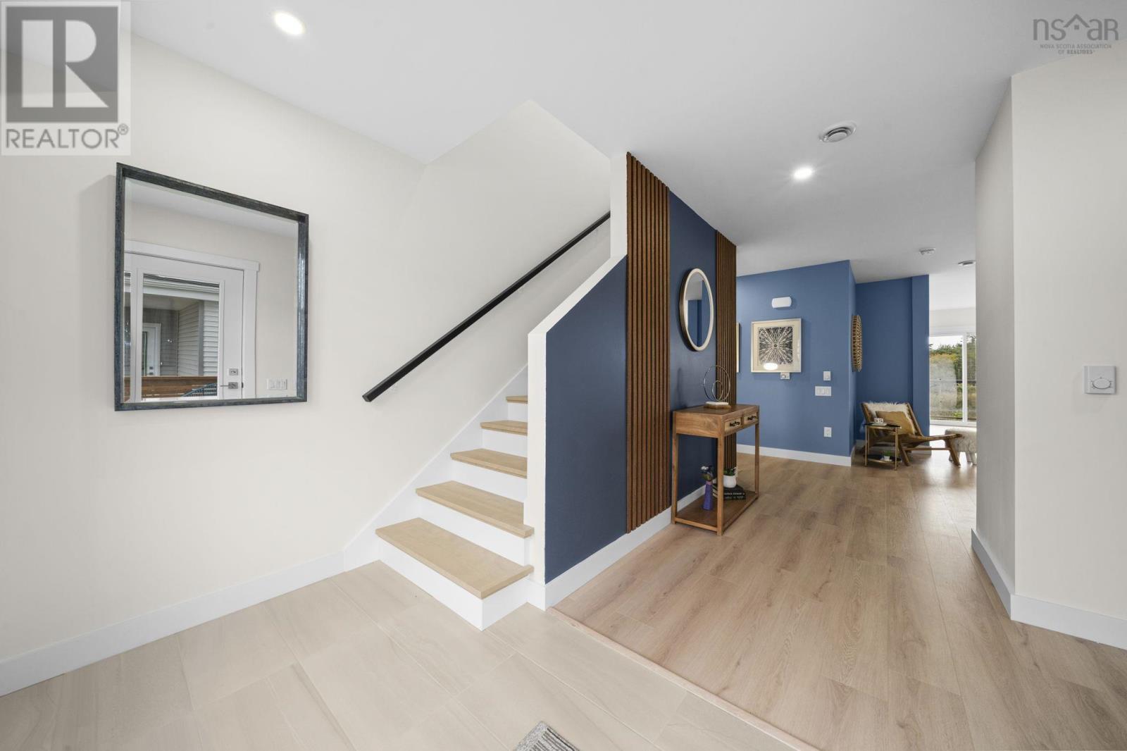 32 Berm Street Property Photo 2