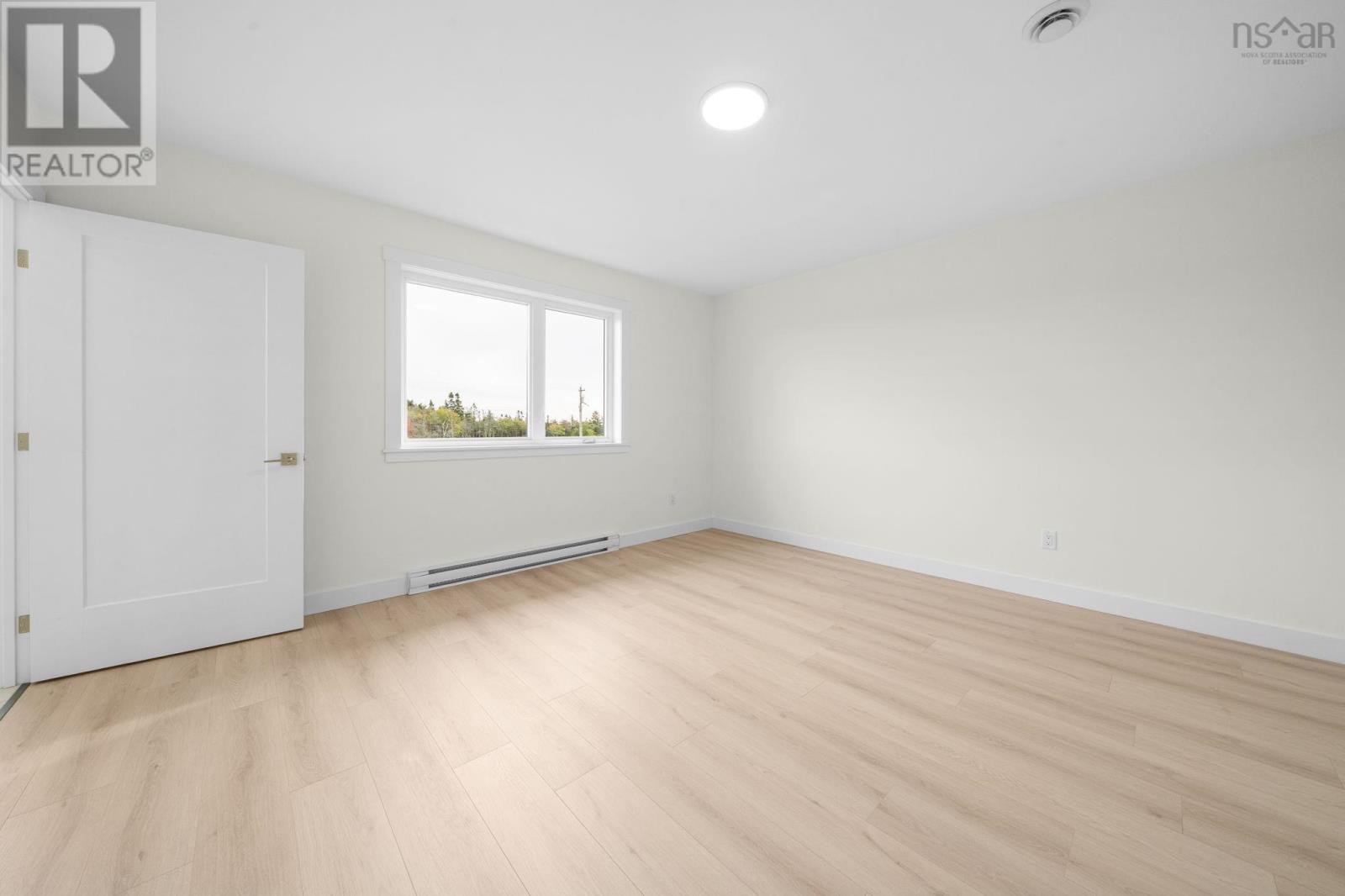 32 Berm Street Property Photo 22