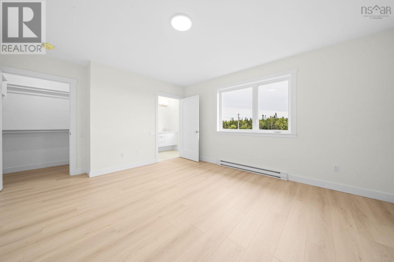 32 Berm Street Property Photo 24