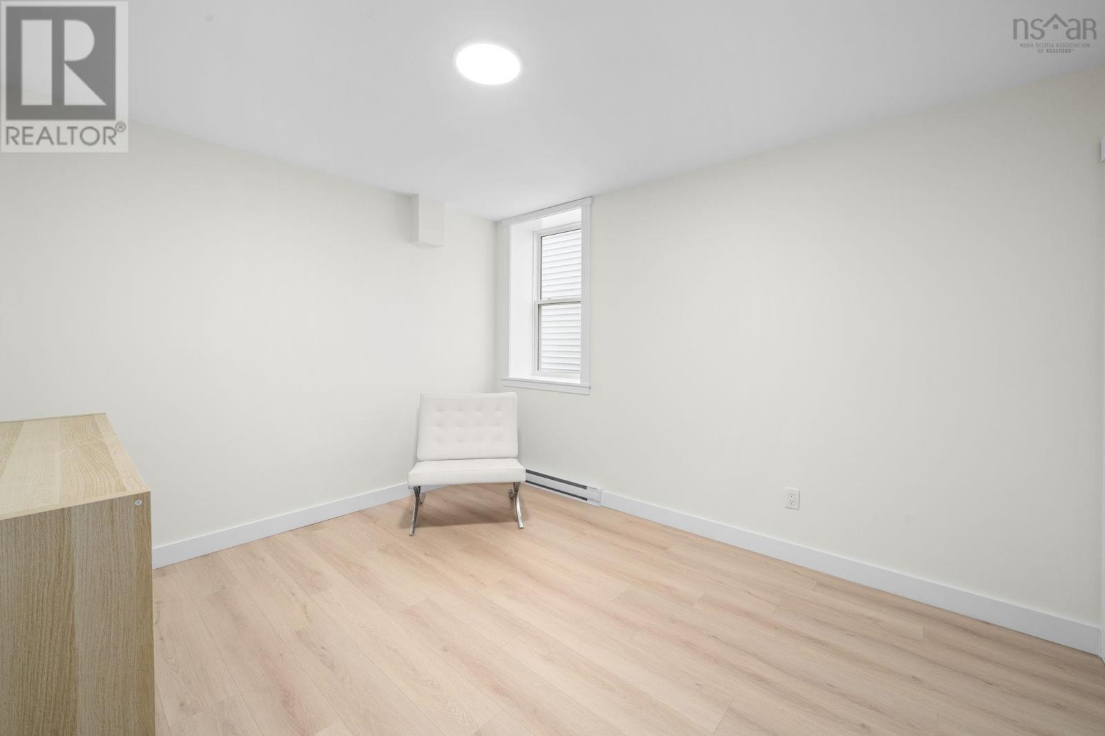 32 Berm Street Property Photo 39