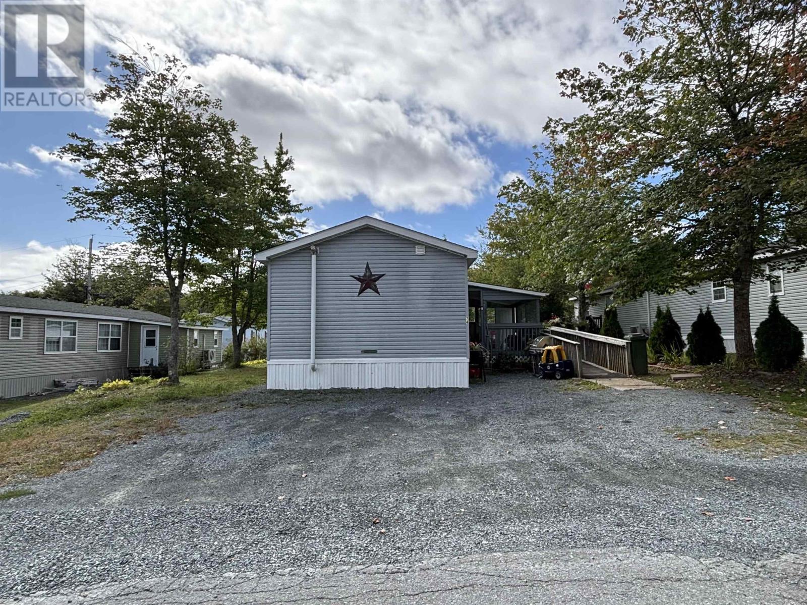 74 Veinotte Drive Property Photo 1