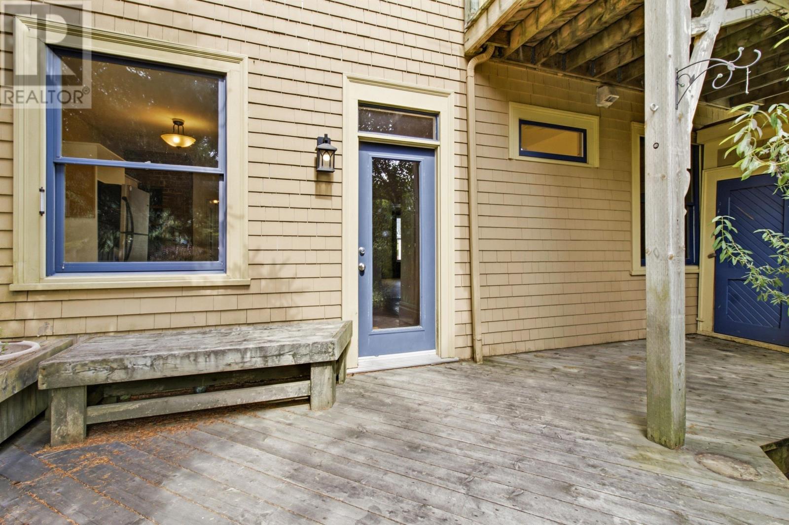 2048 Creighton Street Property Photo 38