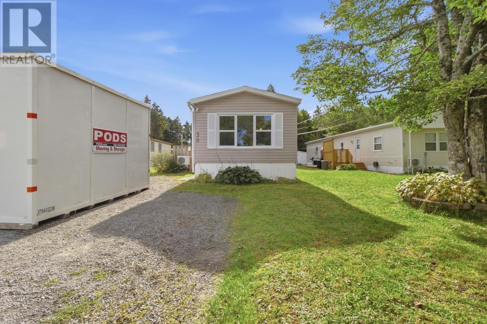38 Elcona Avenue Property Photo 1