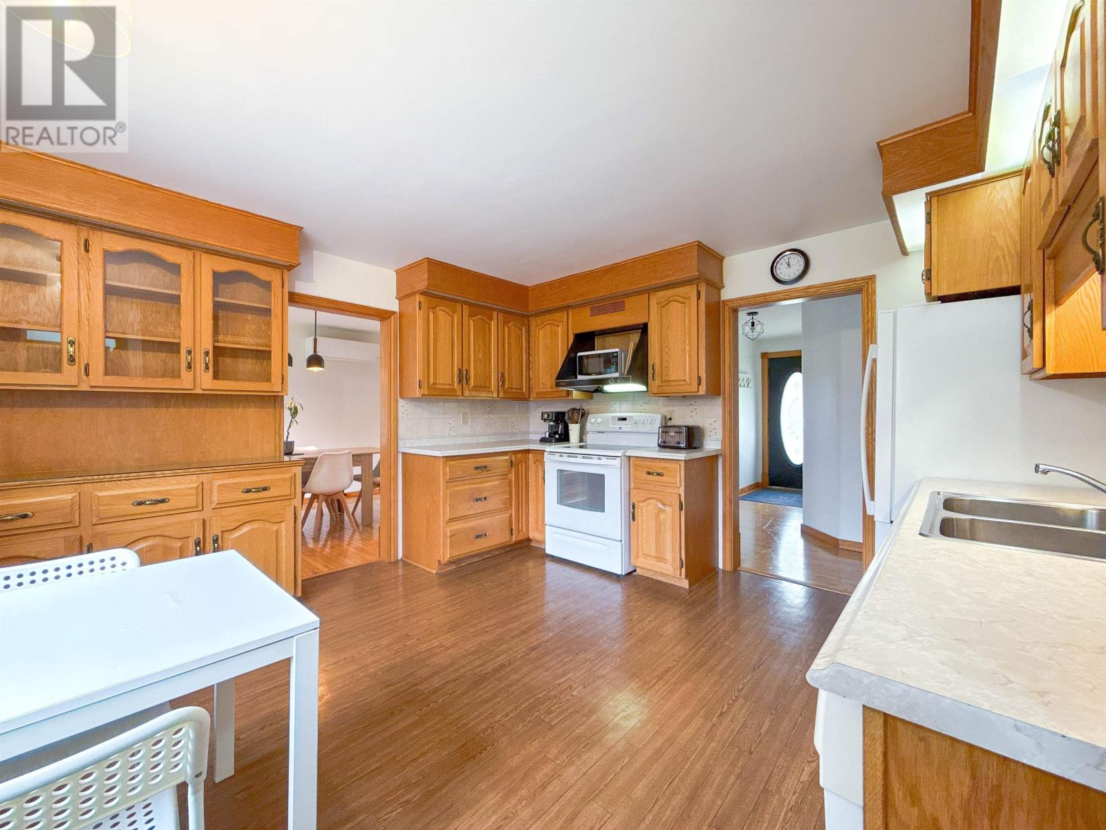 68 Parkview Drive Property Photo 9
