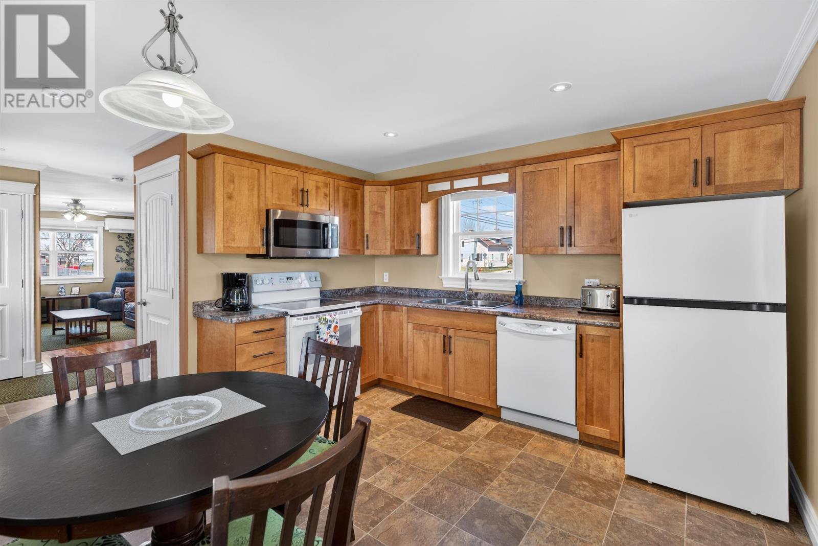 73 Duke Street Property Photo 22