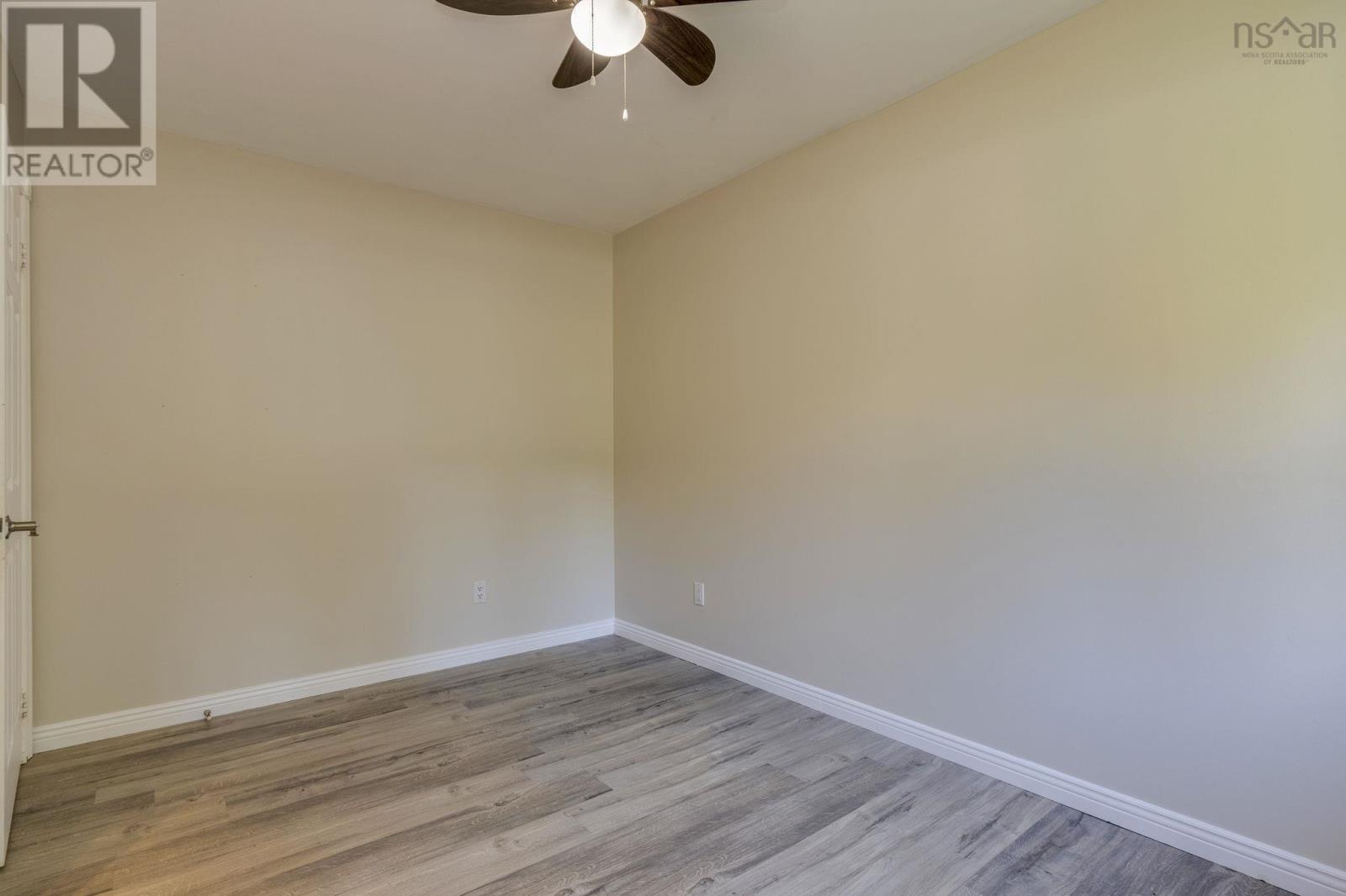 103 Norman Boulevard Property Photo 16