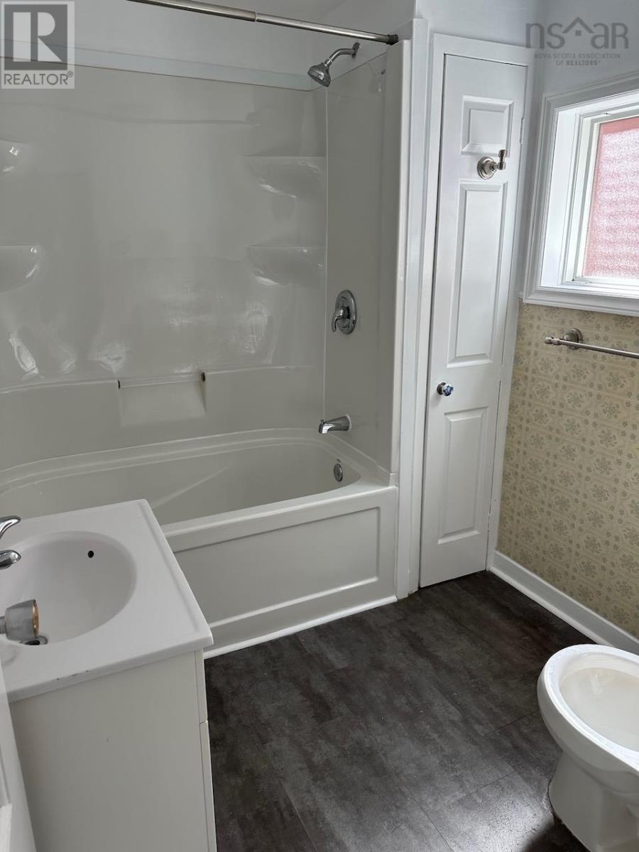 6162 Charles Street Property Photo 10