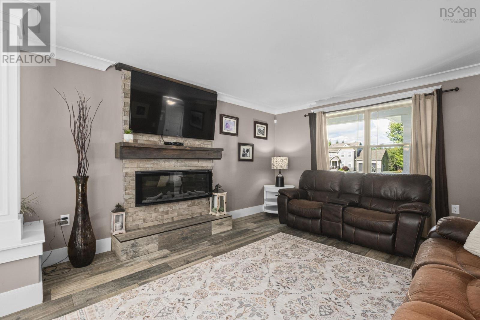 260 Royal Oaks Way Property Photo 11