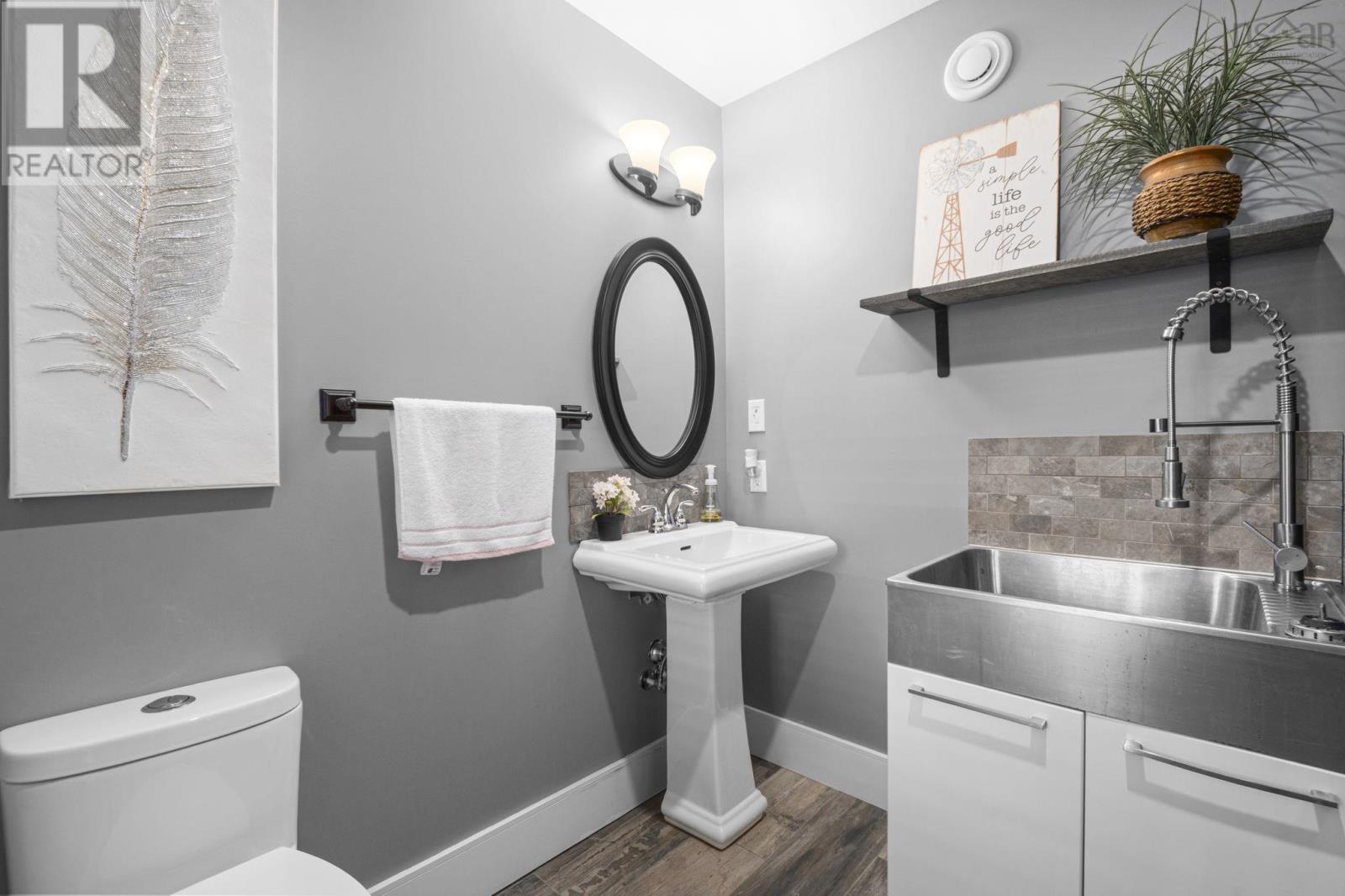 260 Royal Oaks Way Property Photo 14