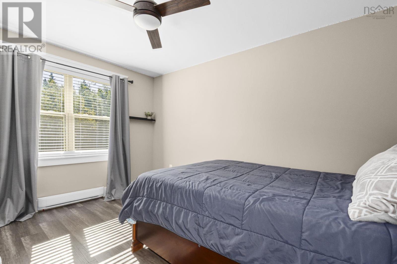 260 Royal Oaks Way Property Photo 27