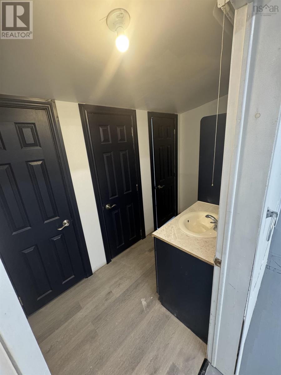 8 Bayview Road Property Photo 13