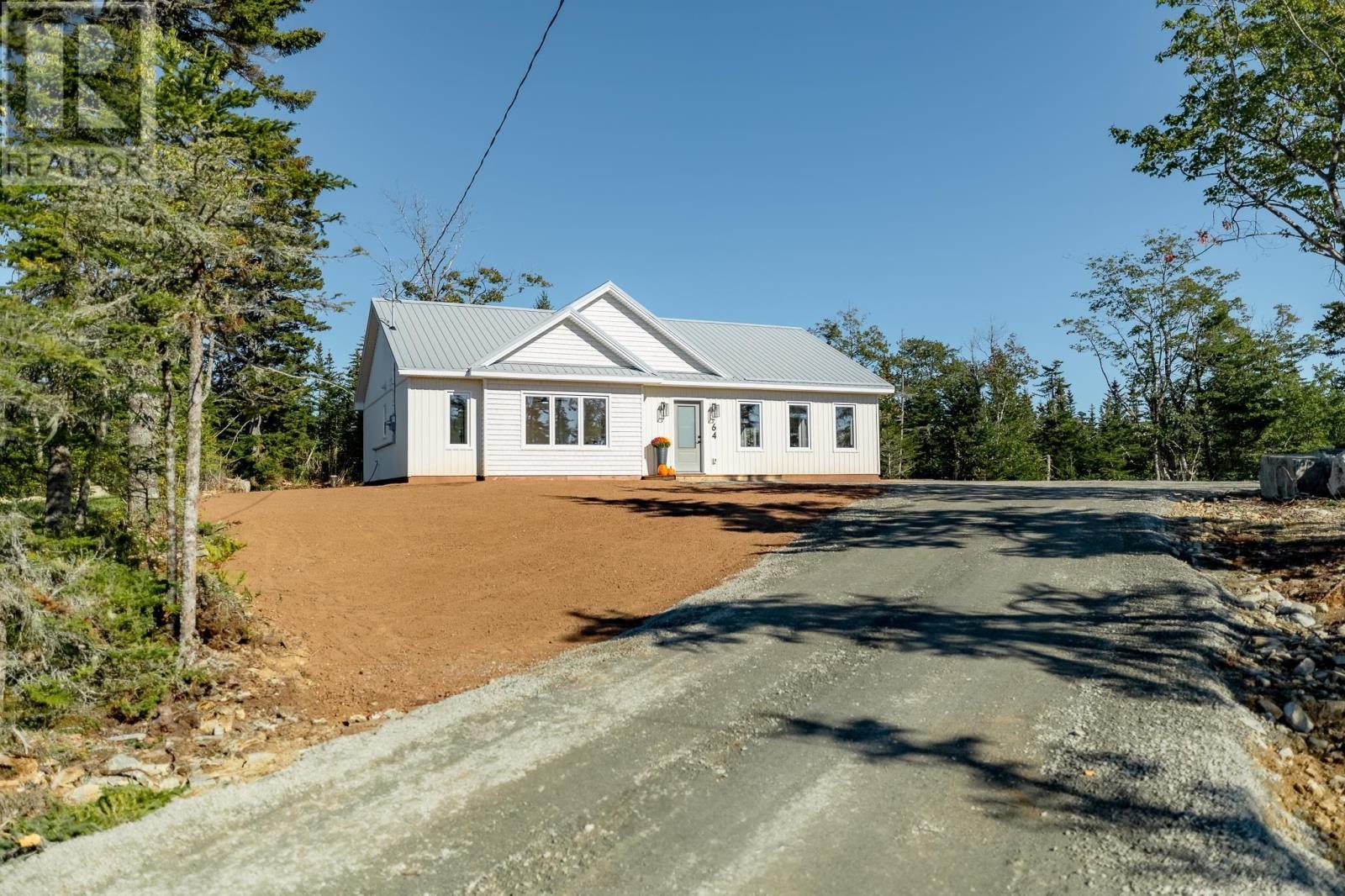 64 Lakepoint Way Property Photo 1