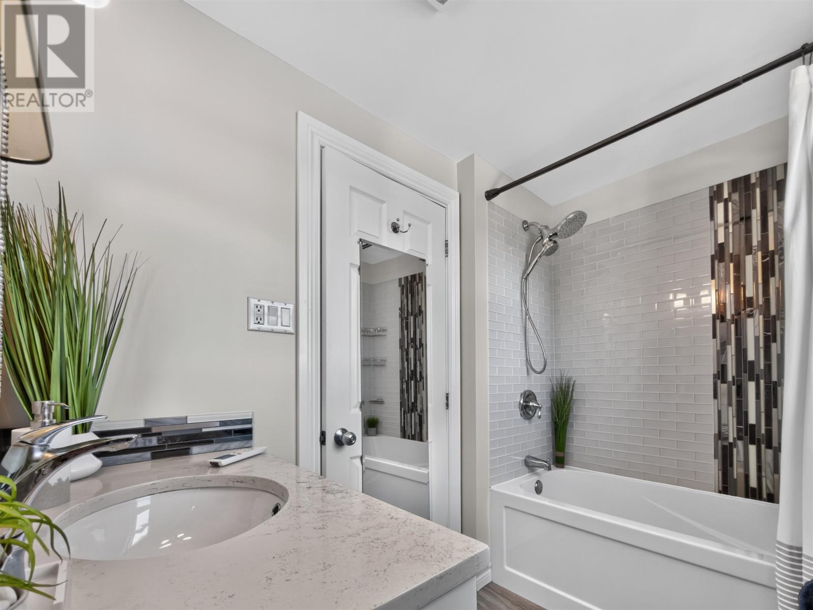 5 Annear Drive Property Photo 32