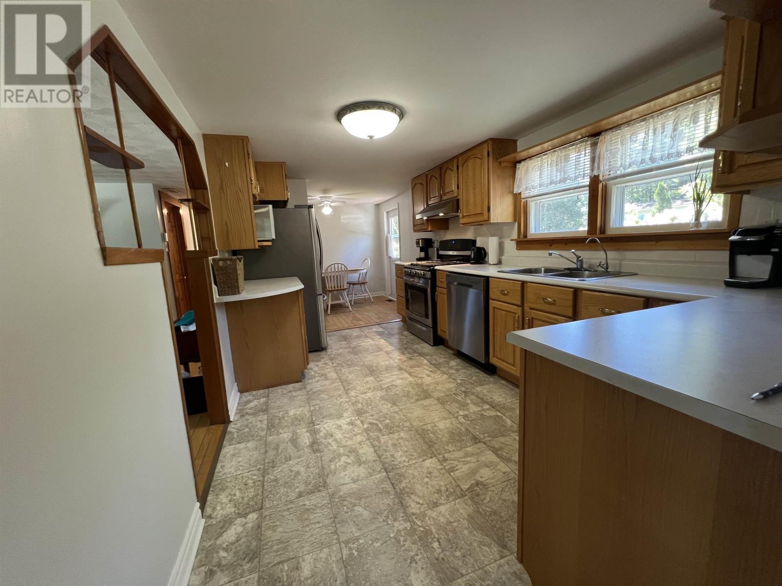 19 Davidson Road Property Photo 5