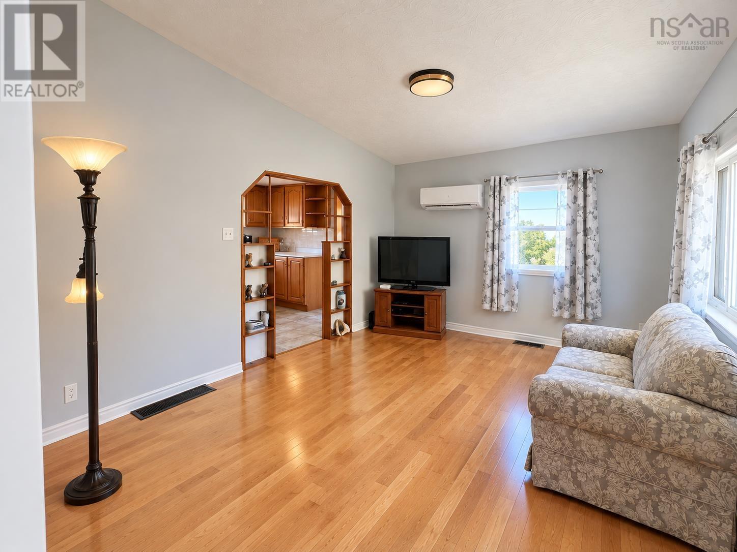 19 Davidson Road Property Photo 8