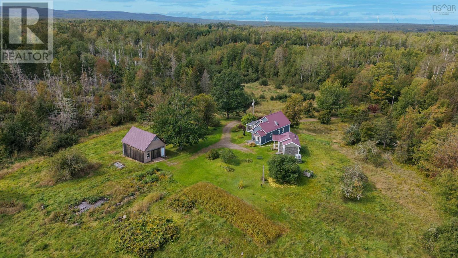 1776 Scotsburn Road Property Photo 4