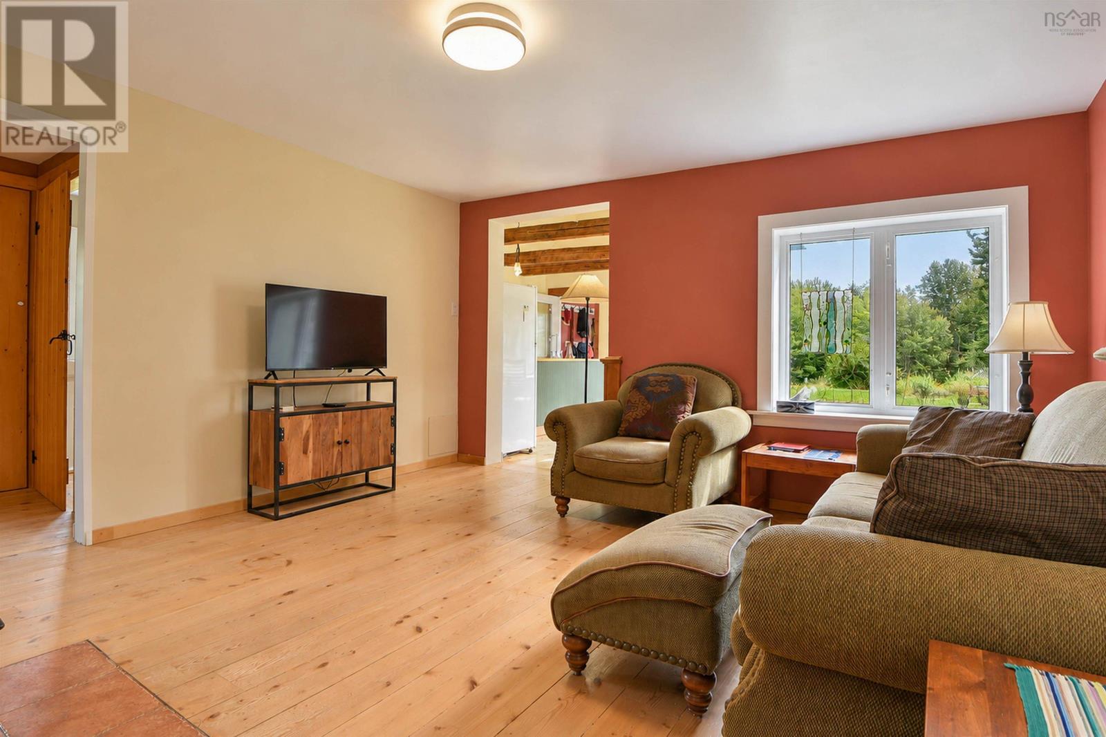 1776 Scotsburn Road Property Photo 16
