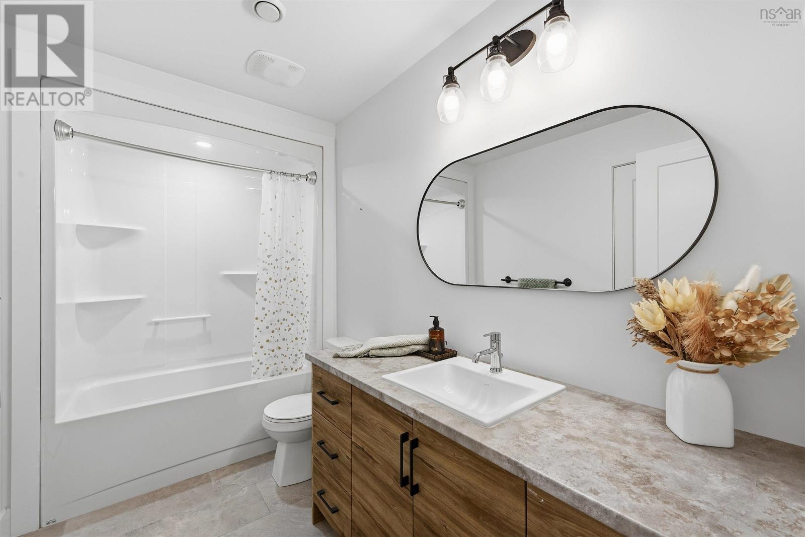 40 Innsbrook Way Property Photo 44