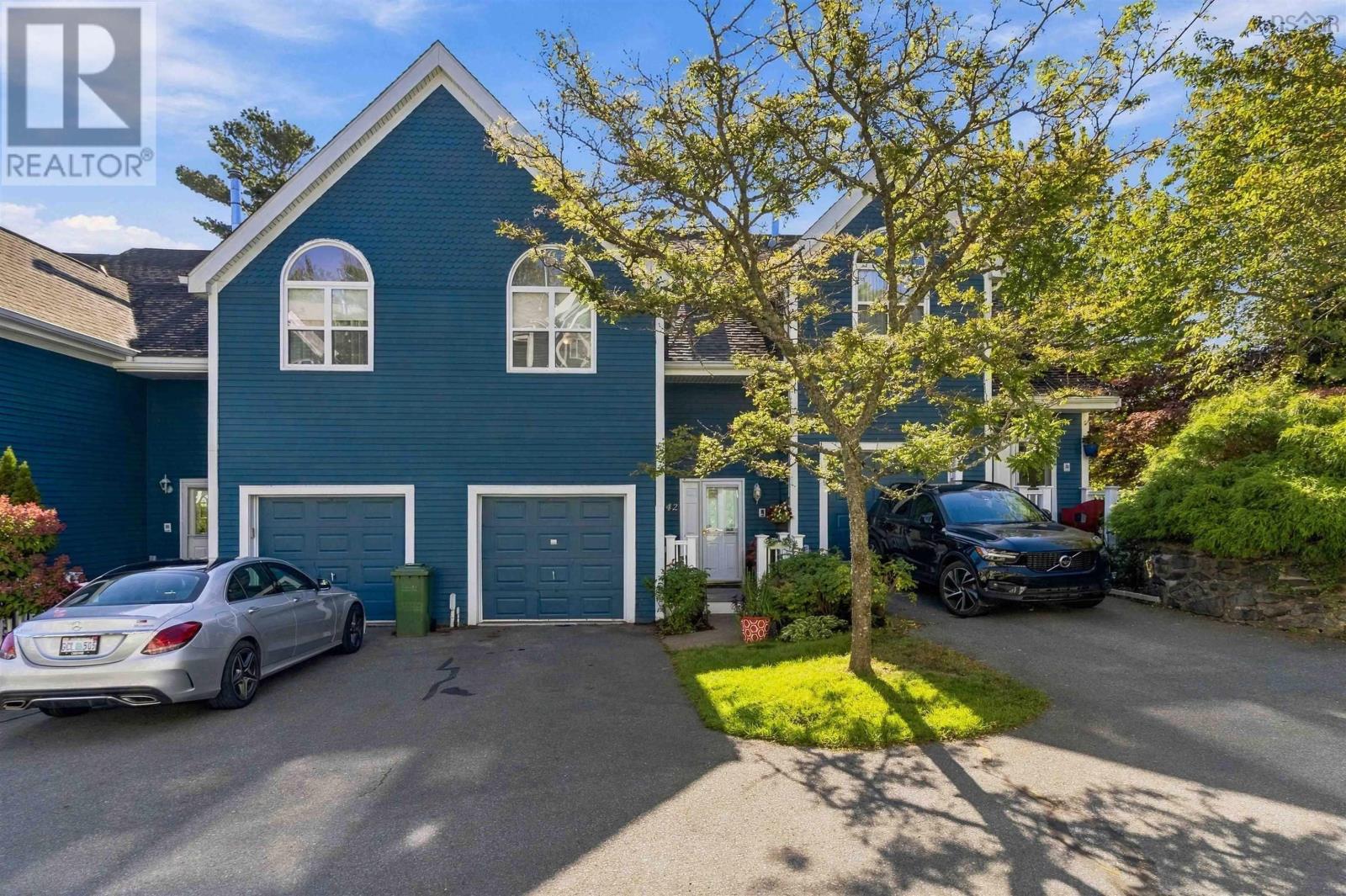 242 Spinnaker Drive Property Photo 1