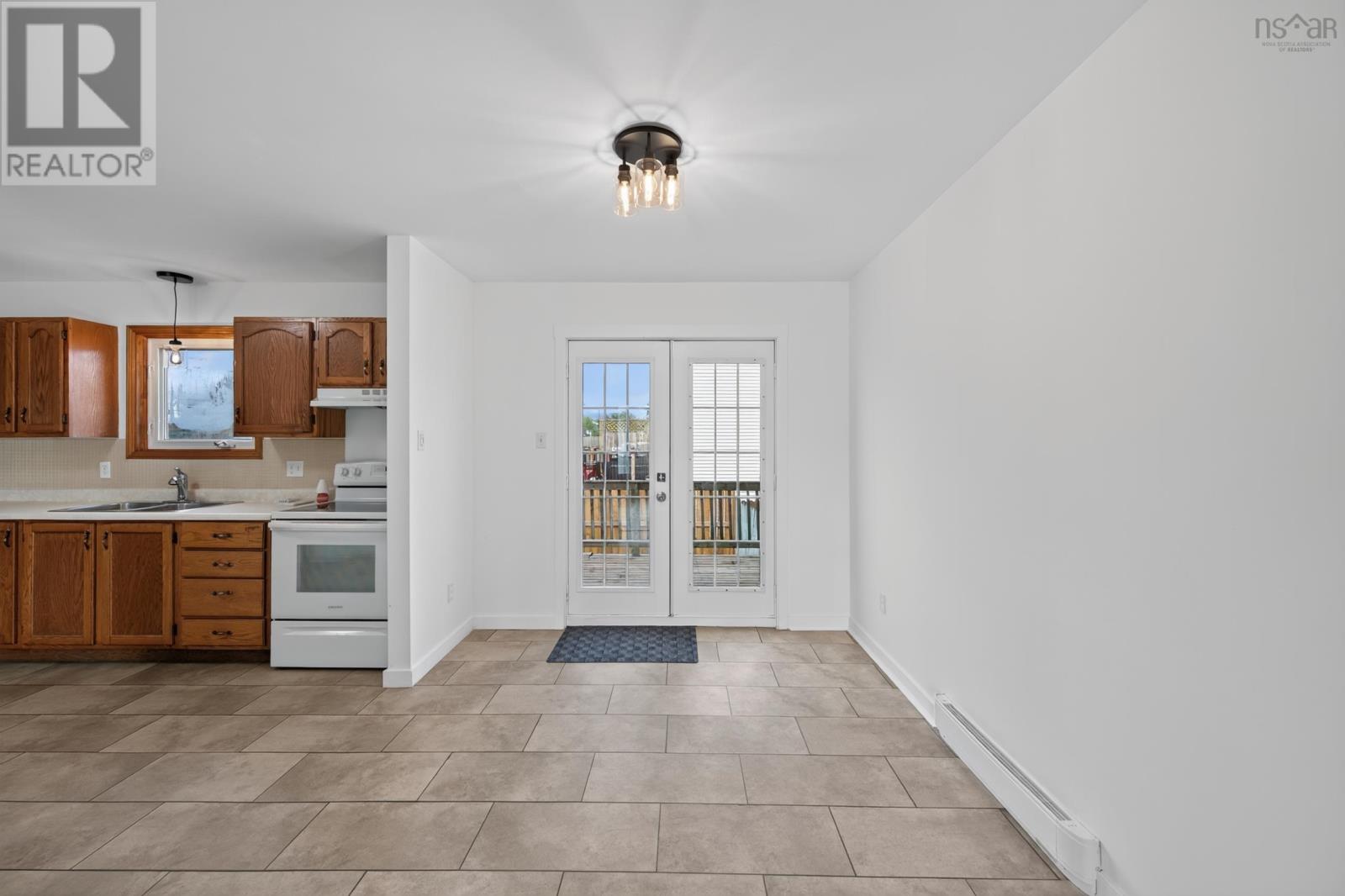 3 Chebucto Circle Property Photo 5