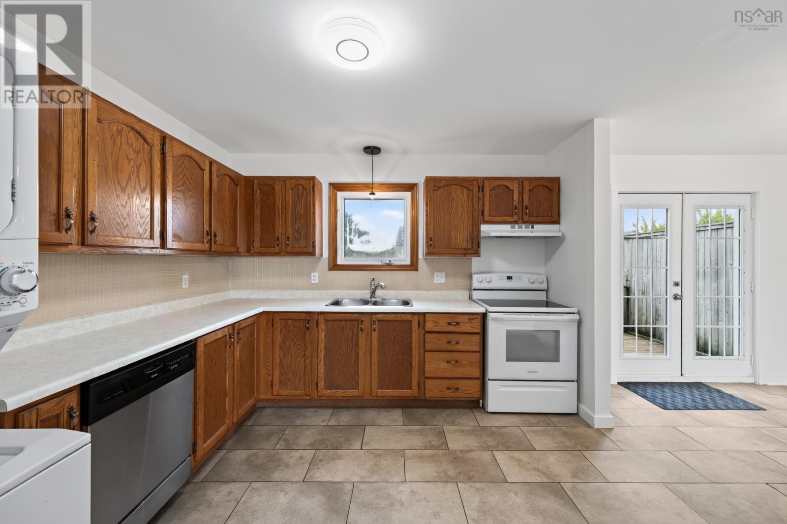 3 Chebucto Circle Property Photo 7