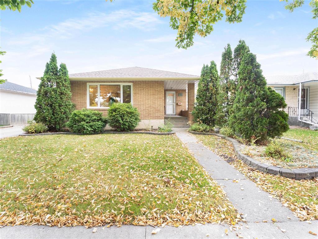 725 Mcleod Avenue Property Photo 1