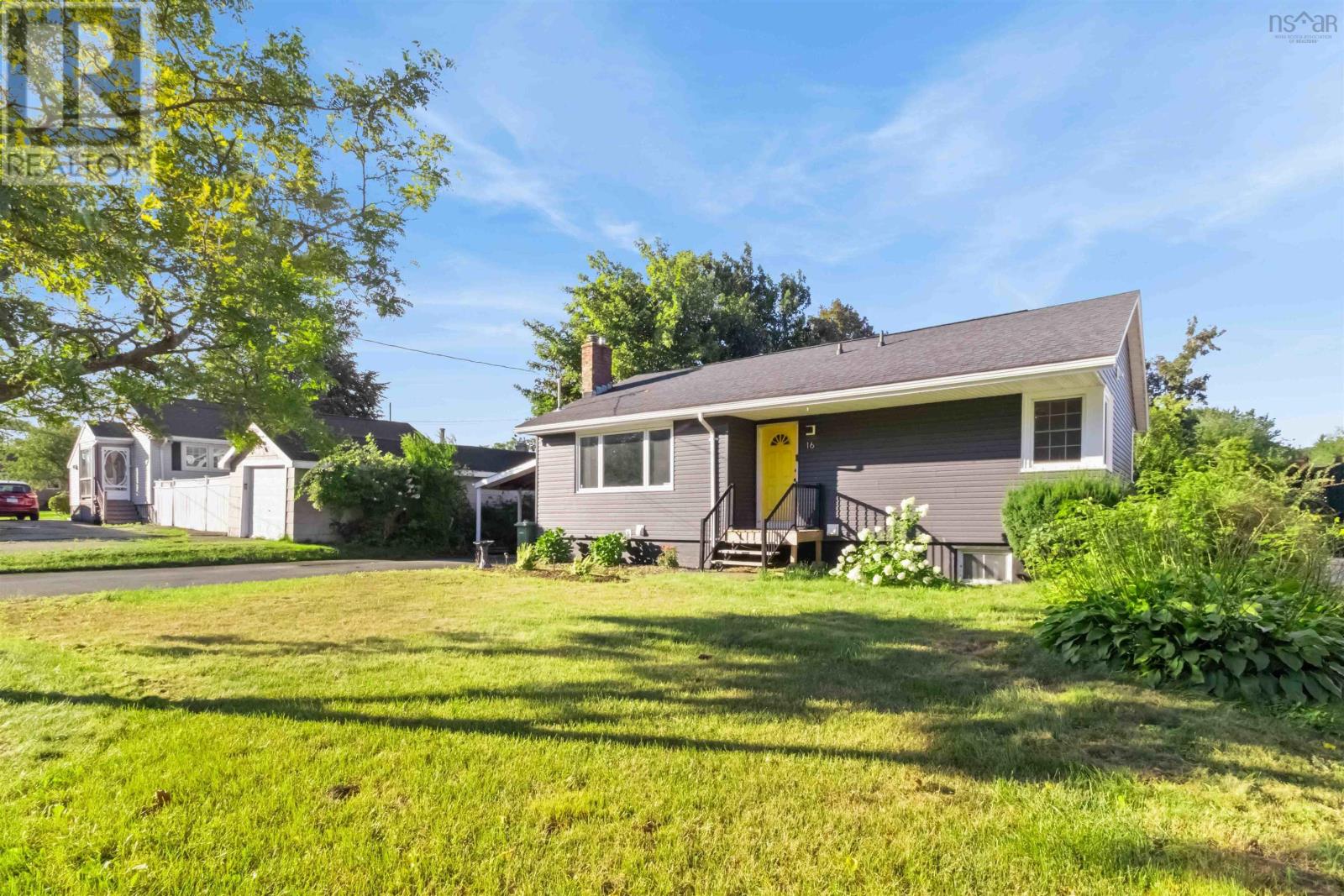 16 Bowser Avenue Property Photo 1