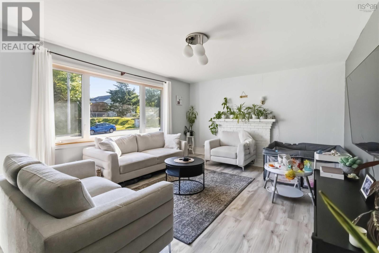 16 Bowser Avenue Property Photo 3