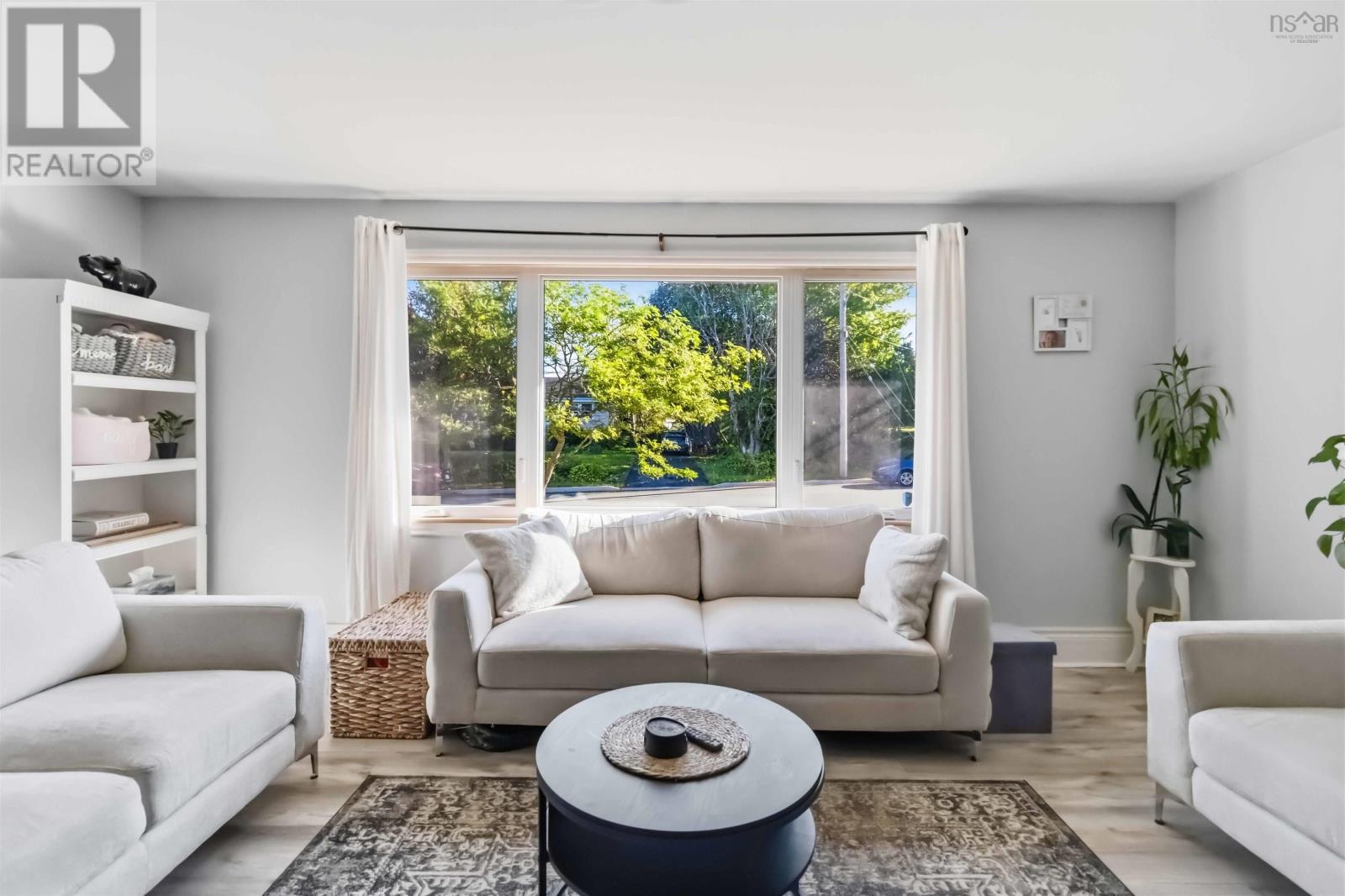 16 Bowser Avenue Property Photo 4