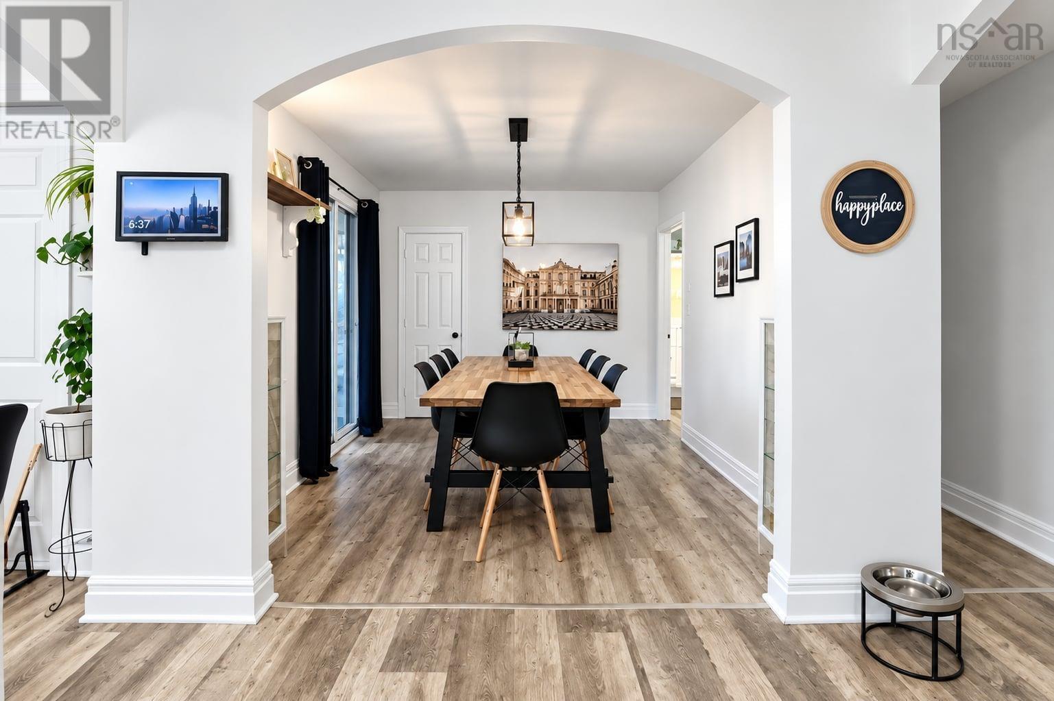 16 Bowser Avenue Property Photo 8