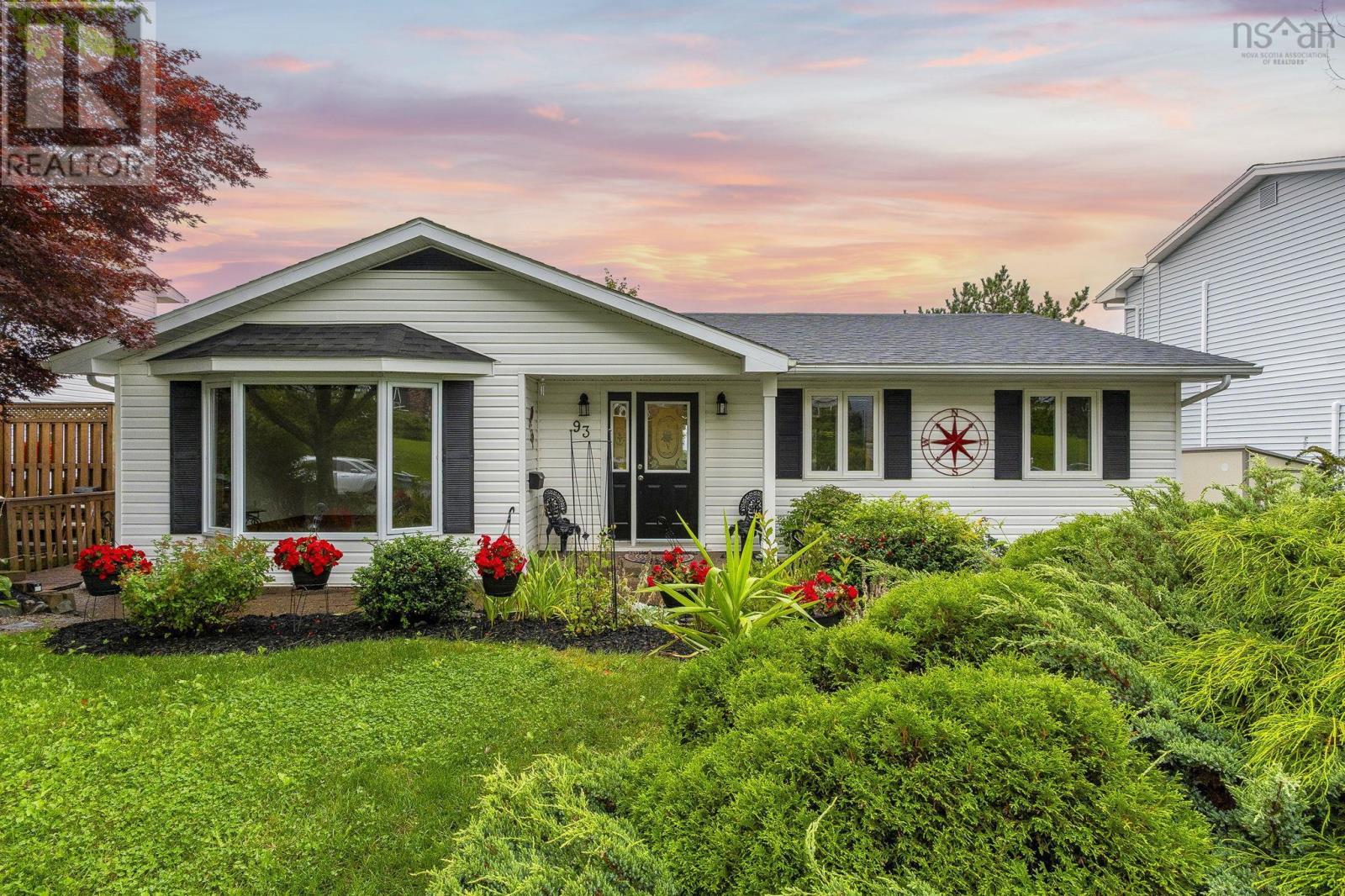 93 Regal Road Property Photo 1