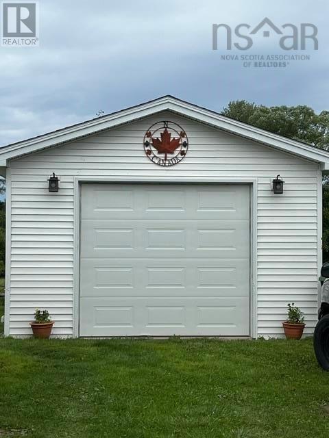 6 Brook Court Property Photo 5