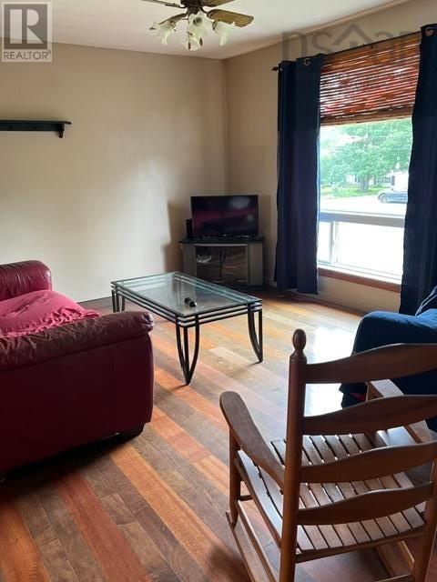 6 Brook Court Property Photo 7