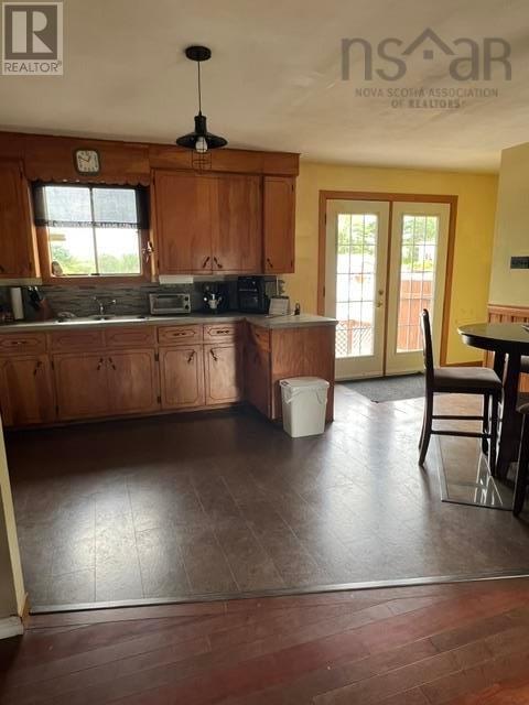 6 Brook Court Property Photo 9