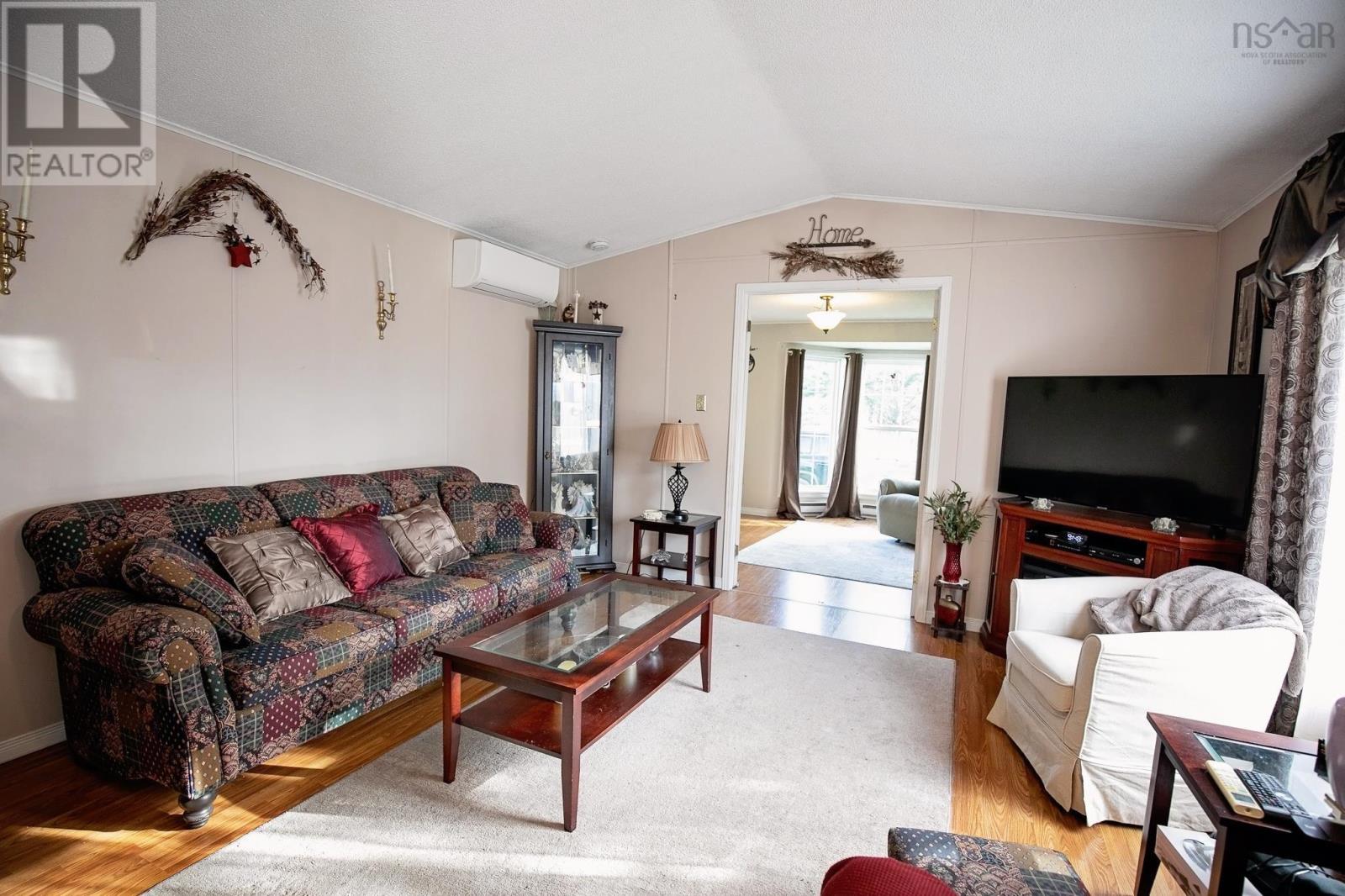 12 Kent Drive Property Photo 17