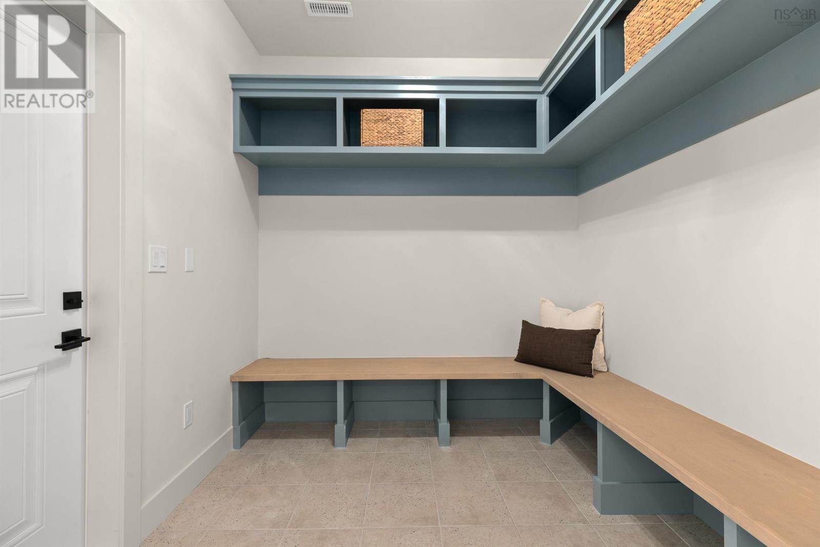 56 Parish Street Property Photo 7