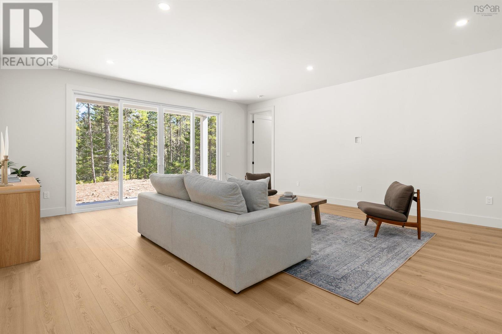 56 Parish Street Property Photo 11