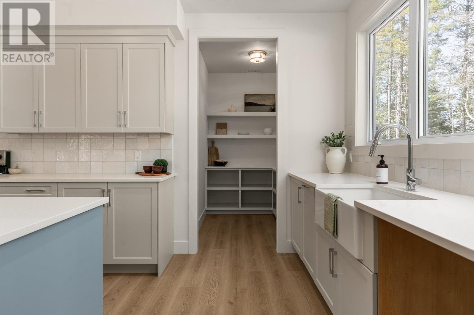56 Parish Street Property Photo 16