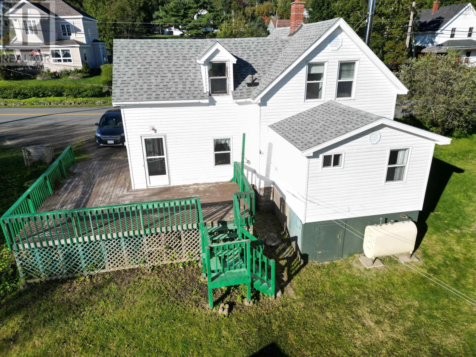 618 Main Street Property Photo 3