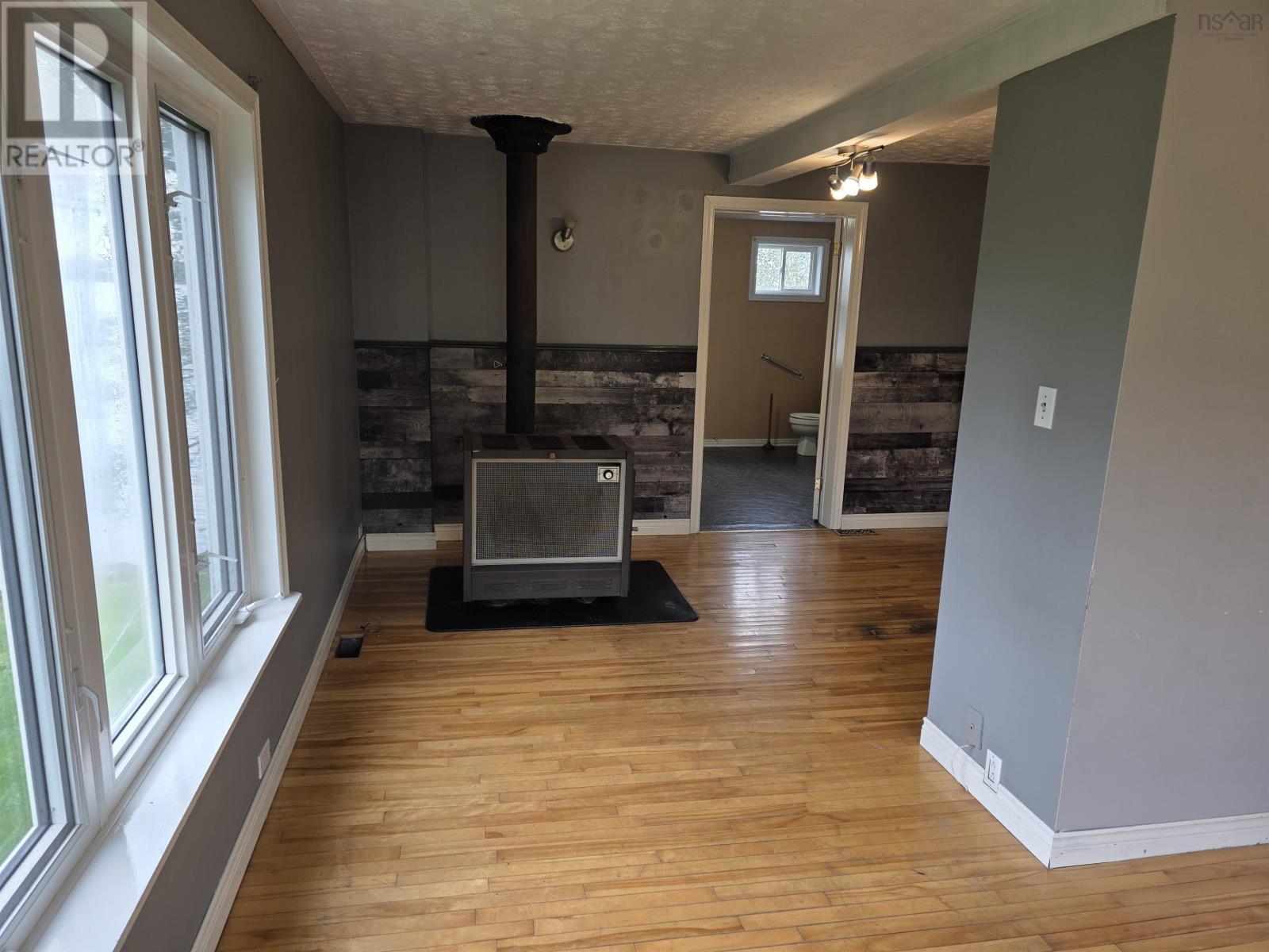 618 Main Street Property Photo 16