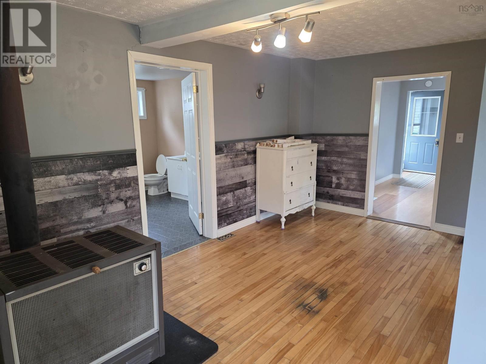 618 Main Street Property Photo 17