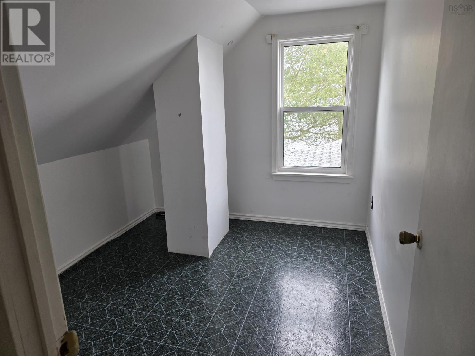 618 Main Street Property Photo 24