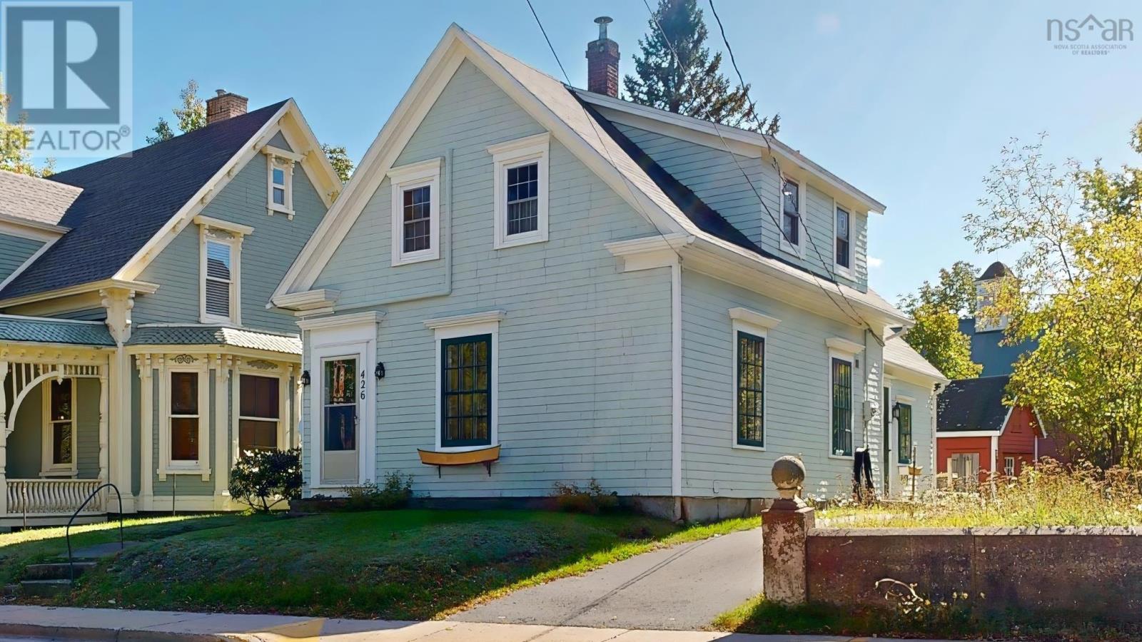 426 Main Street Property Photo 1