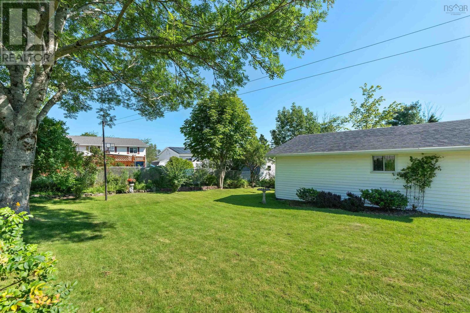 24 Estate Drive Property Photo 15