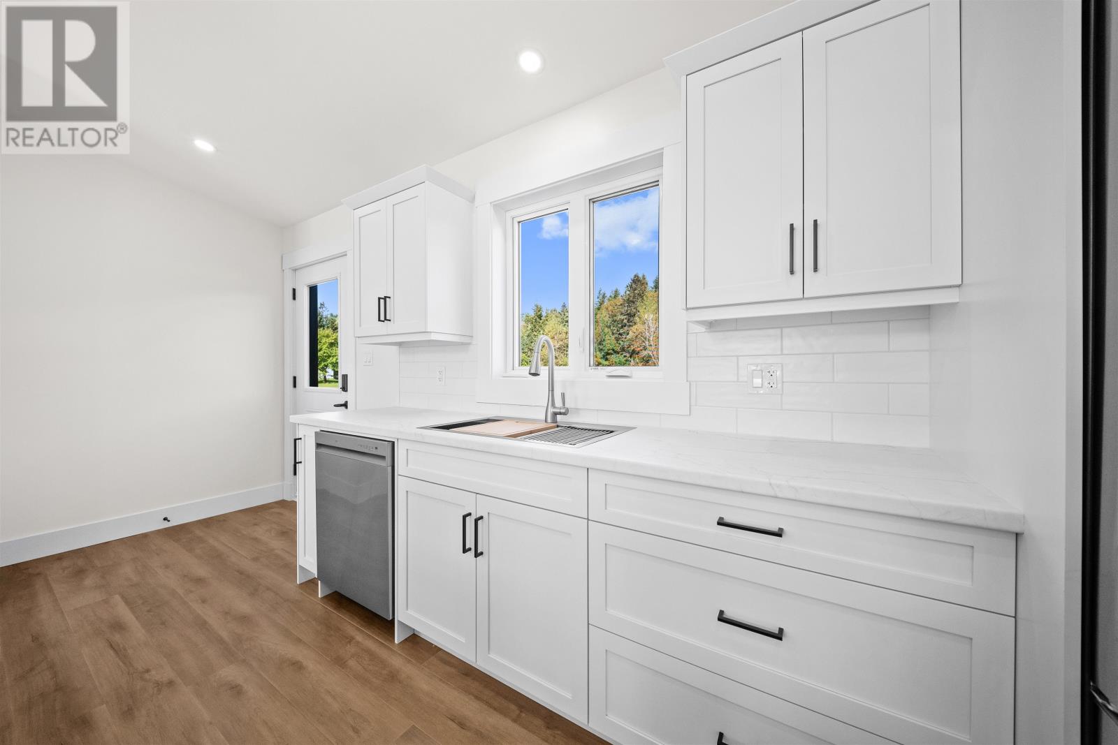 154 Dalton Avenue Property Photo 11