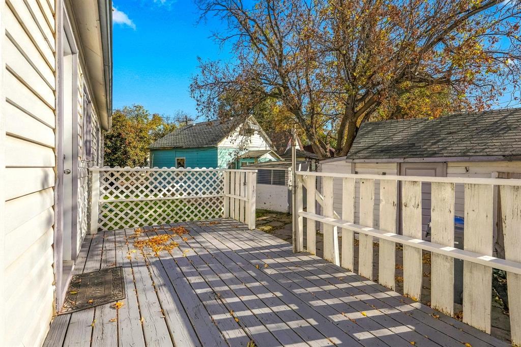 93 Gateway Road Property Photo 3