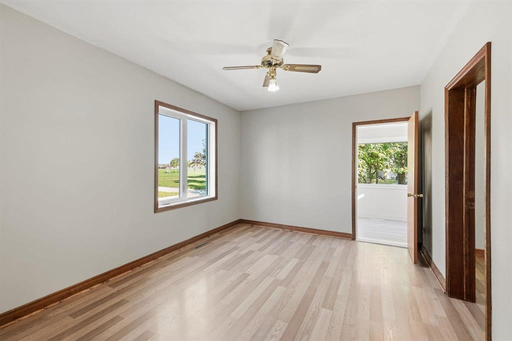 93 Gateway Road Property Photo 11