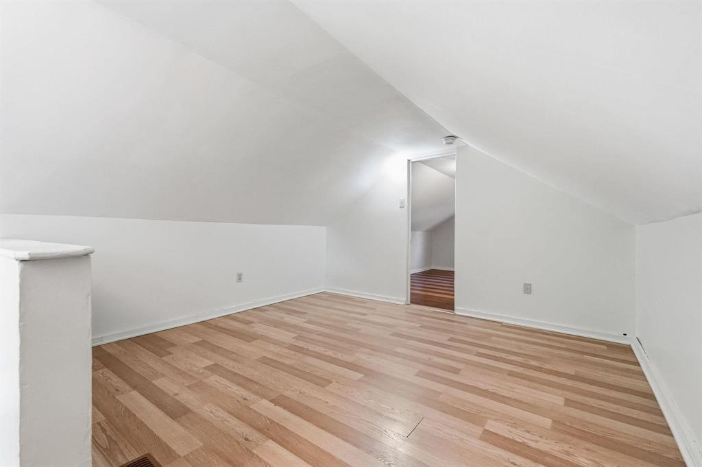 93 Gateway Road Property Photo 19