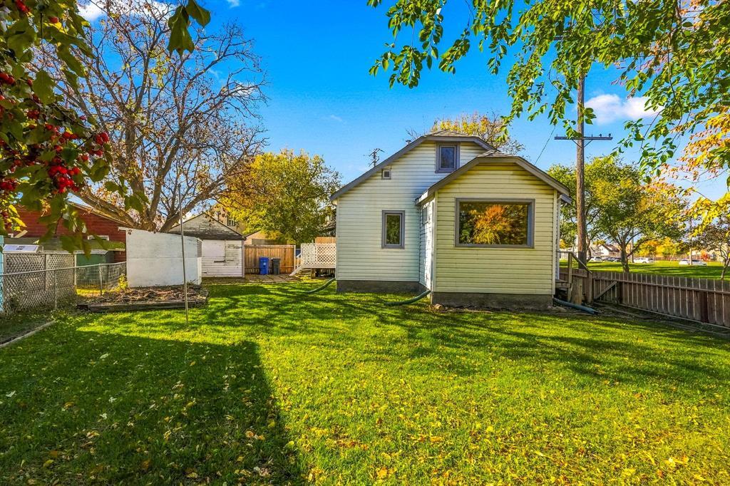 93 Gateway Road Property Photo 27