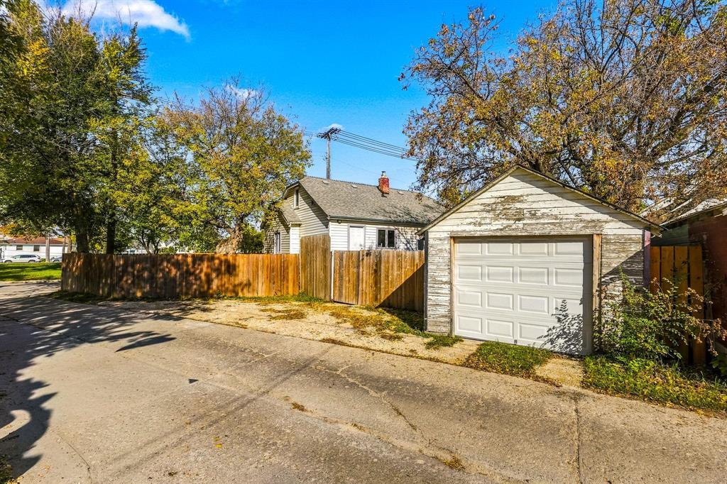93 Gateway Road Property Photo 29